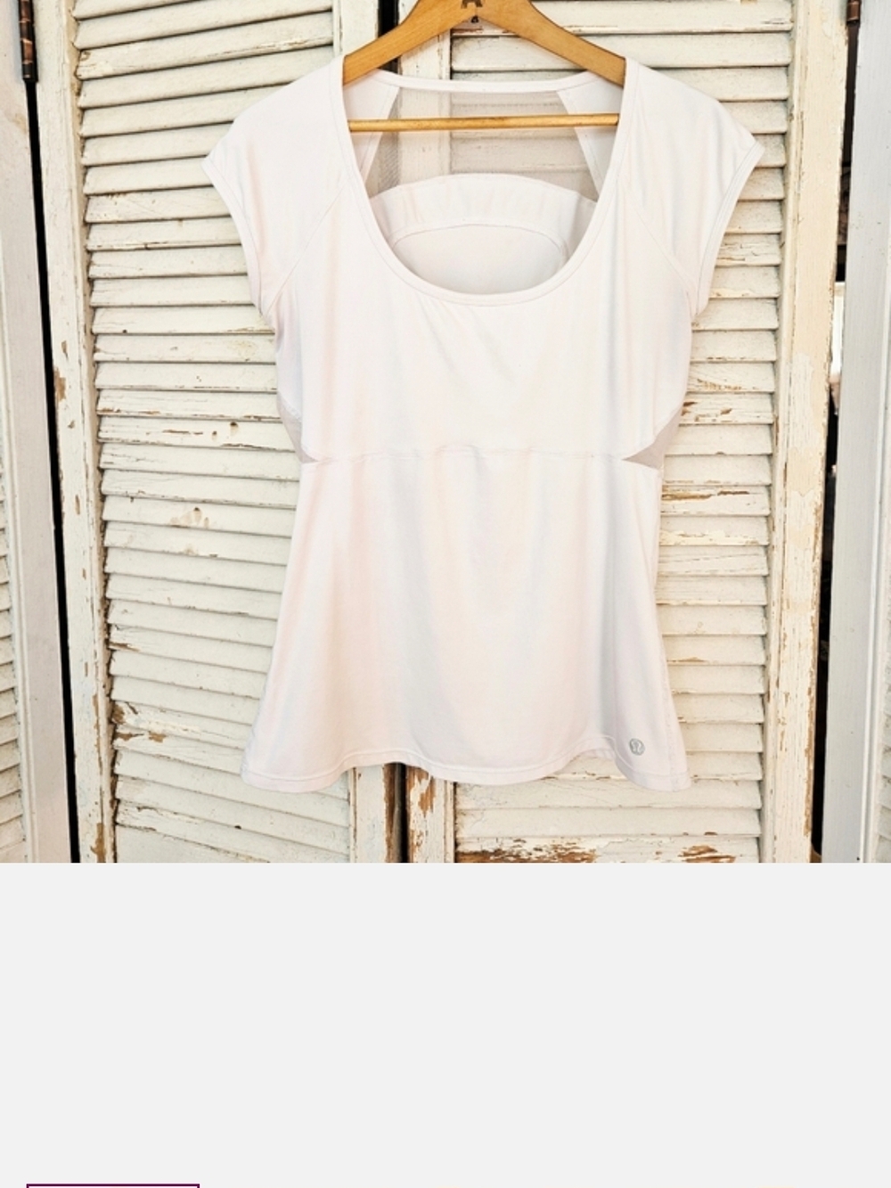 lululemon athletica Women’s White Scoop Neck Active Top